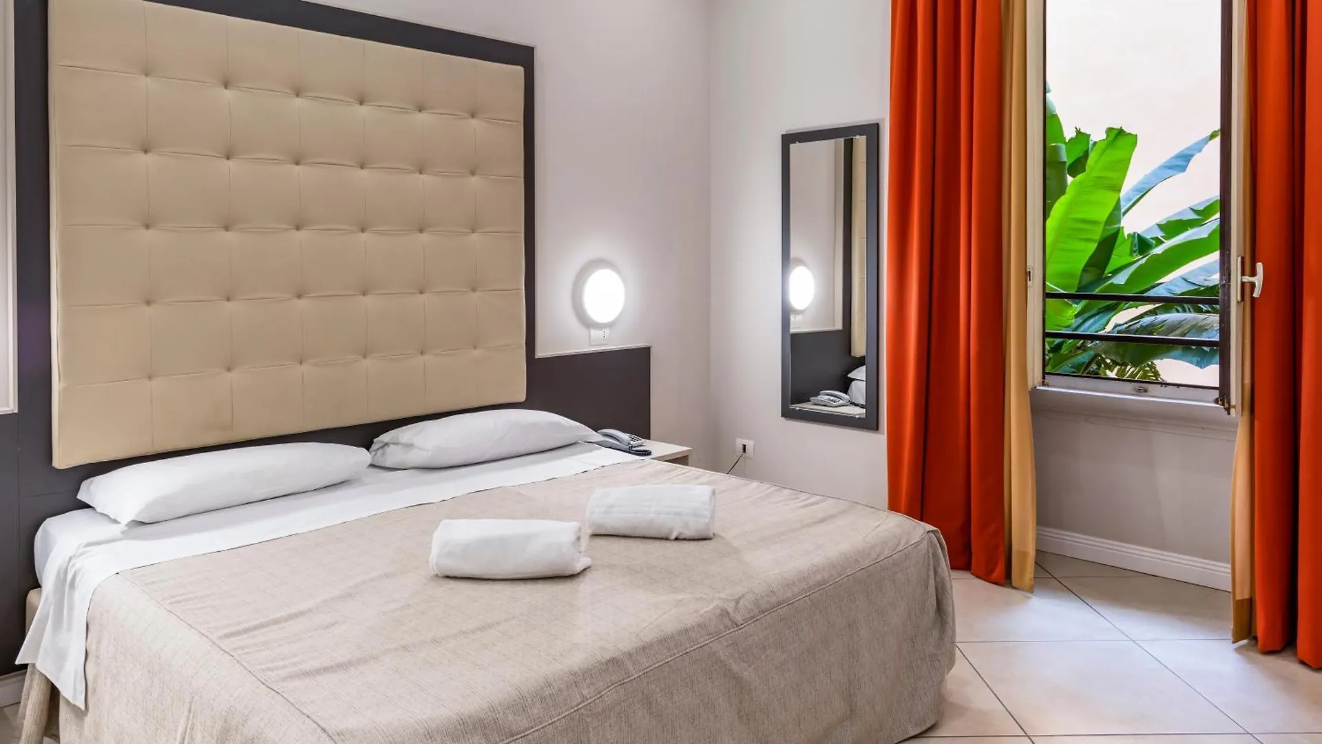 Hotel Demo' Μιλάνο